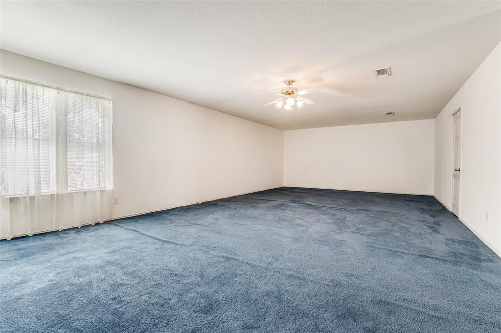 716 Kristi Lane #716 - Photo 3 of 23