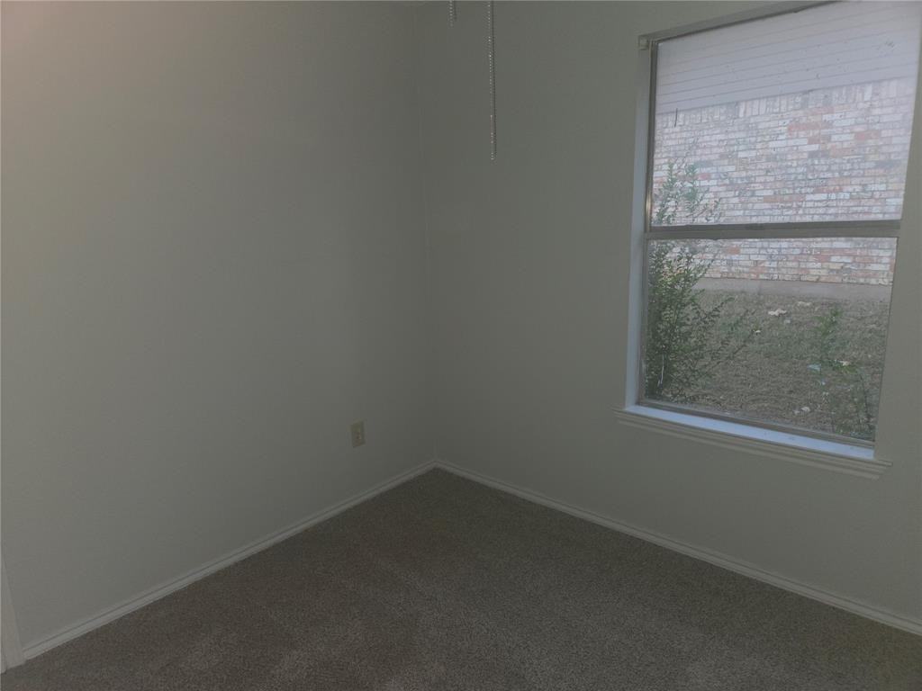 6000 Maple Springs Dr #6000 - Photo 3 of 22