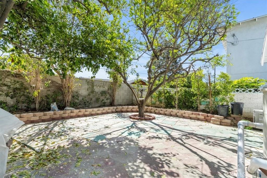 8360 Vanalden Ave #8360 - Photo 4 of 12