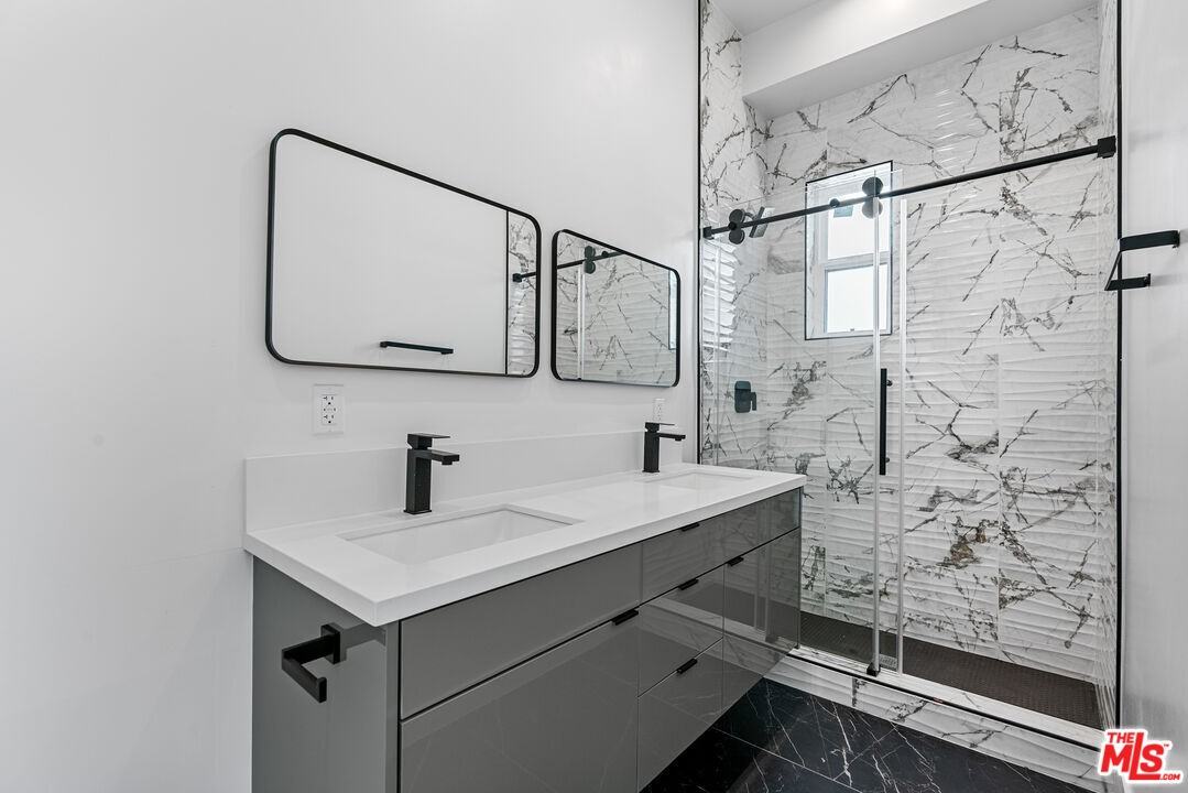 4714 W 17th St #4714 - Photo 7 of 11