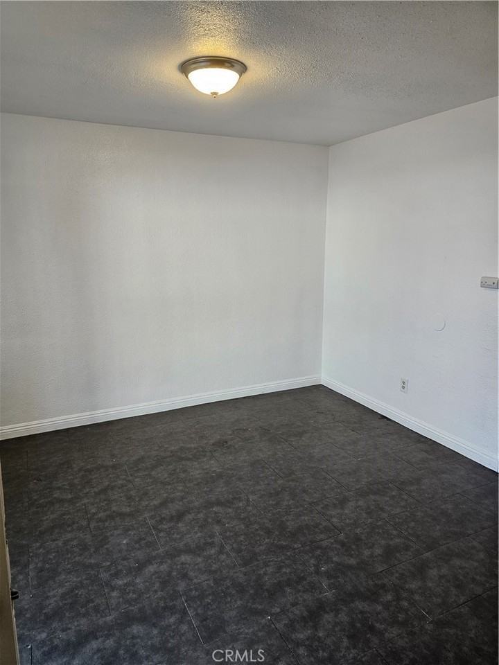 2268 Genevieve St #2268 - Photo 2 of 3