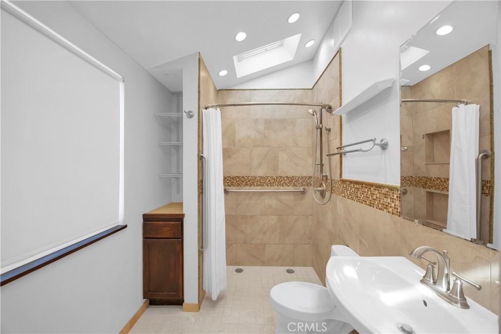 1023 Lawanda Pl #1023 - Photo 5 of 31