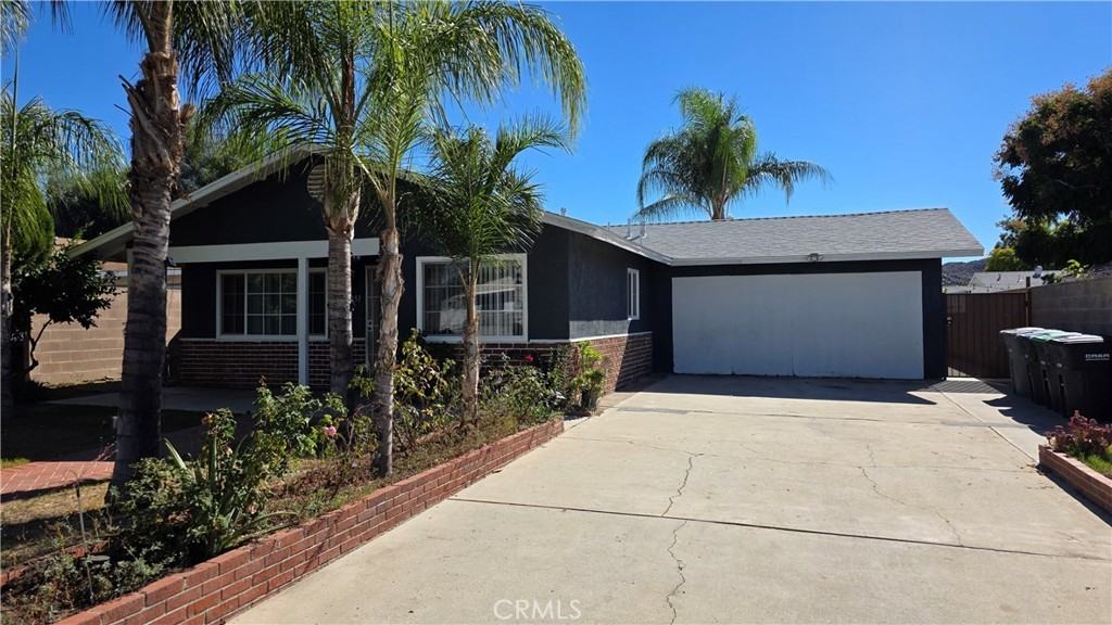 1153 W Johnston Ave #1153 - Photo 2 of 43