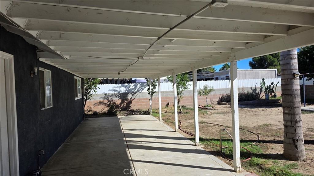 1153 W Johnston Ave #1153 - Photo 4 of 43