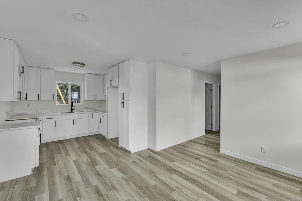 2031 E Ave #2031 - Photo 5 of 25