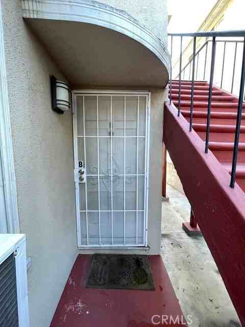 1018 East Spazier Avenue #1018B - Photo 2 of 28