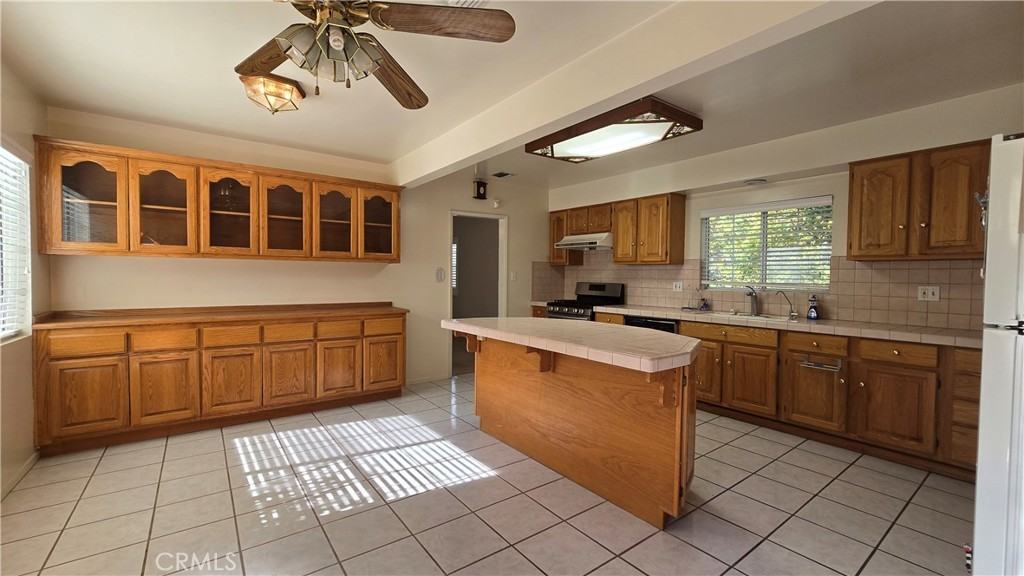 146 Bridge St #146 - Photo 3 of 25