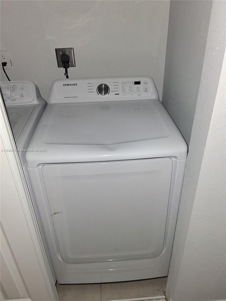 488 Northwest 40th Court #488-488 - Photo 2 of 21