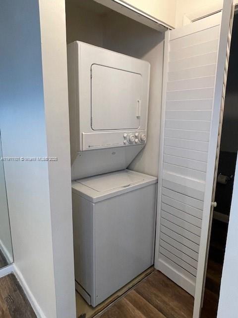 20900 Leeward Court #20900-2131 - Photo 2 of 33