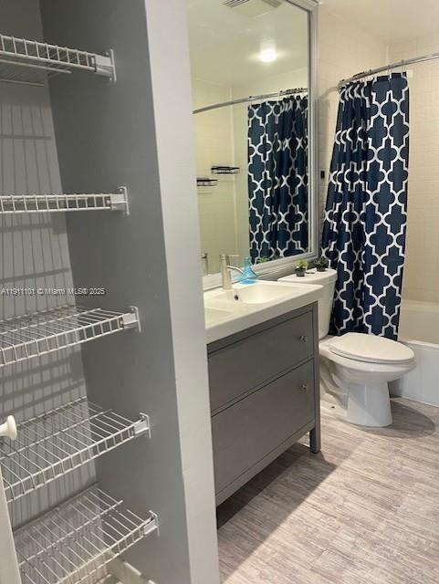 20900 Leeward Court #20900-2131 - Photo 4 of 33