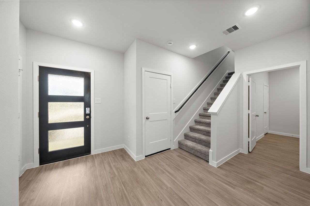 21134 Armstrong County Dr #21134 - Photo 4 of 23