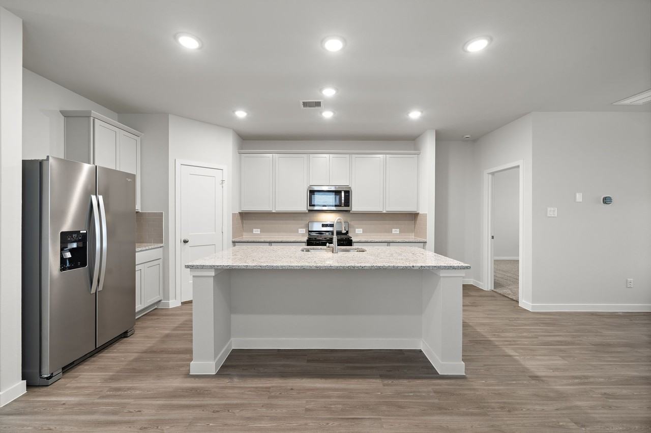 21134 Armstrong County Dr #21134 - Photo 5 of 23