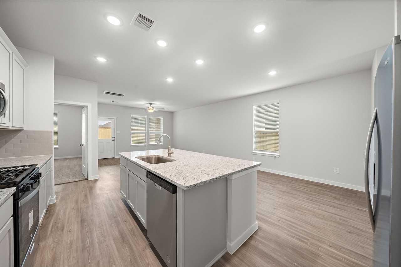 21134 Armstrong County Dr #21134 - Photo 7 of 23