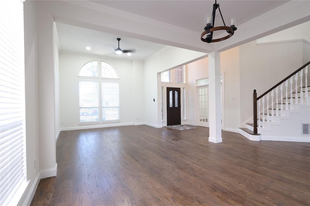 5901 Louisville Dr #5901 - Photo 4 of 40