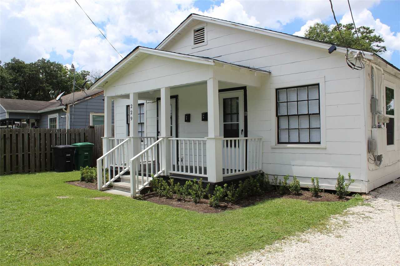 229 Neyland Street #229B - Photo 2 of 19