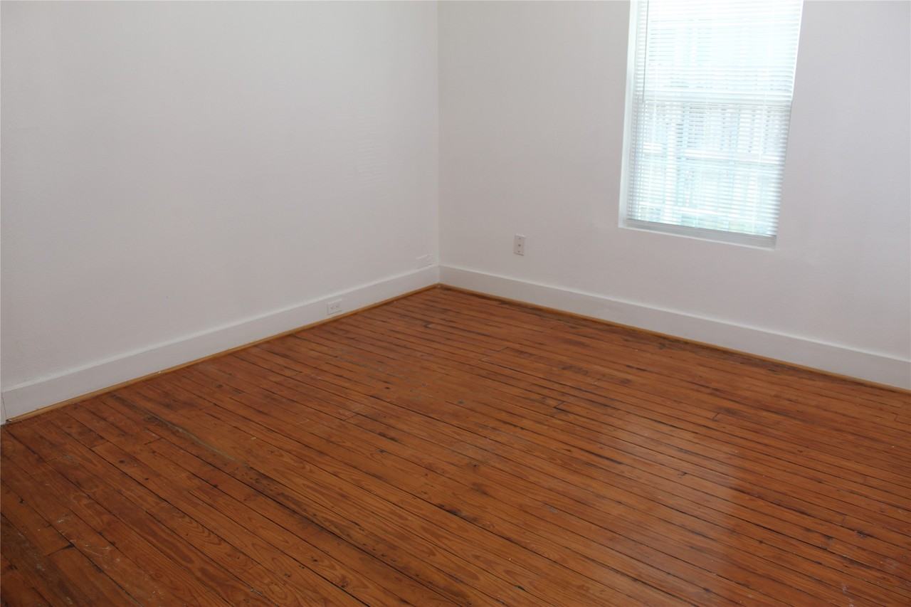 229 Neyland Street #229B - Photo 3 of 19