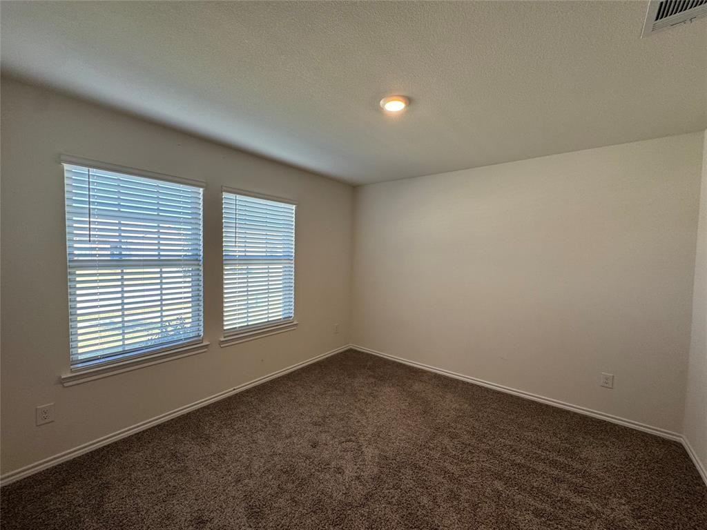 2948 Shoemaker Dr #2948 - Photo 6 of 15