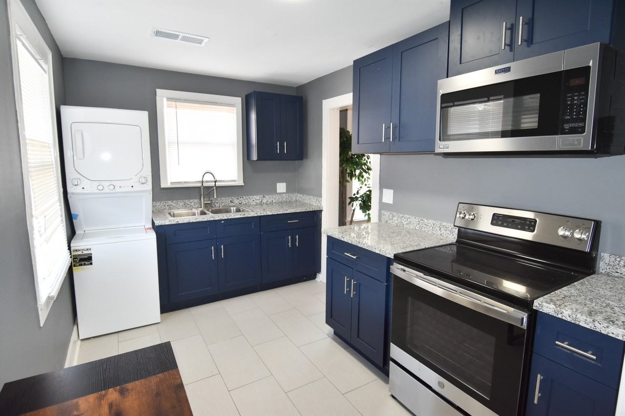 807 7th Street #807-2