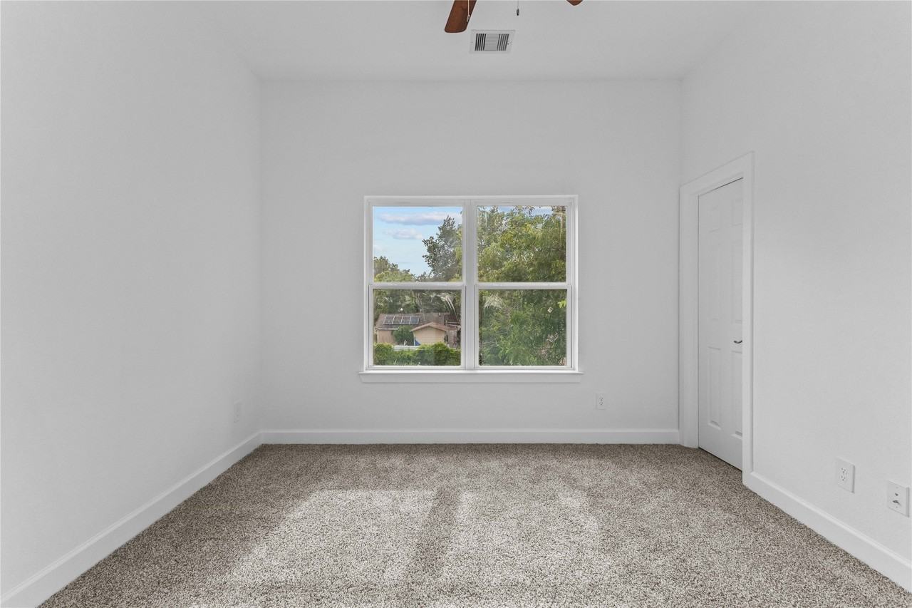 7805 Farnsworth Street #7805A - Photo 6 of 25