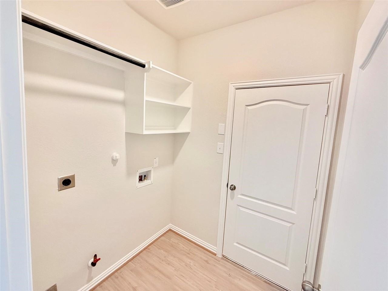 22858 Ephesus Avenue #22858 - Photo 7 of 28