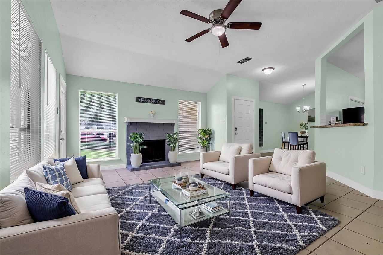 11838 Plumbrook Drive #11838 - Photo 3 of 15