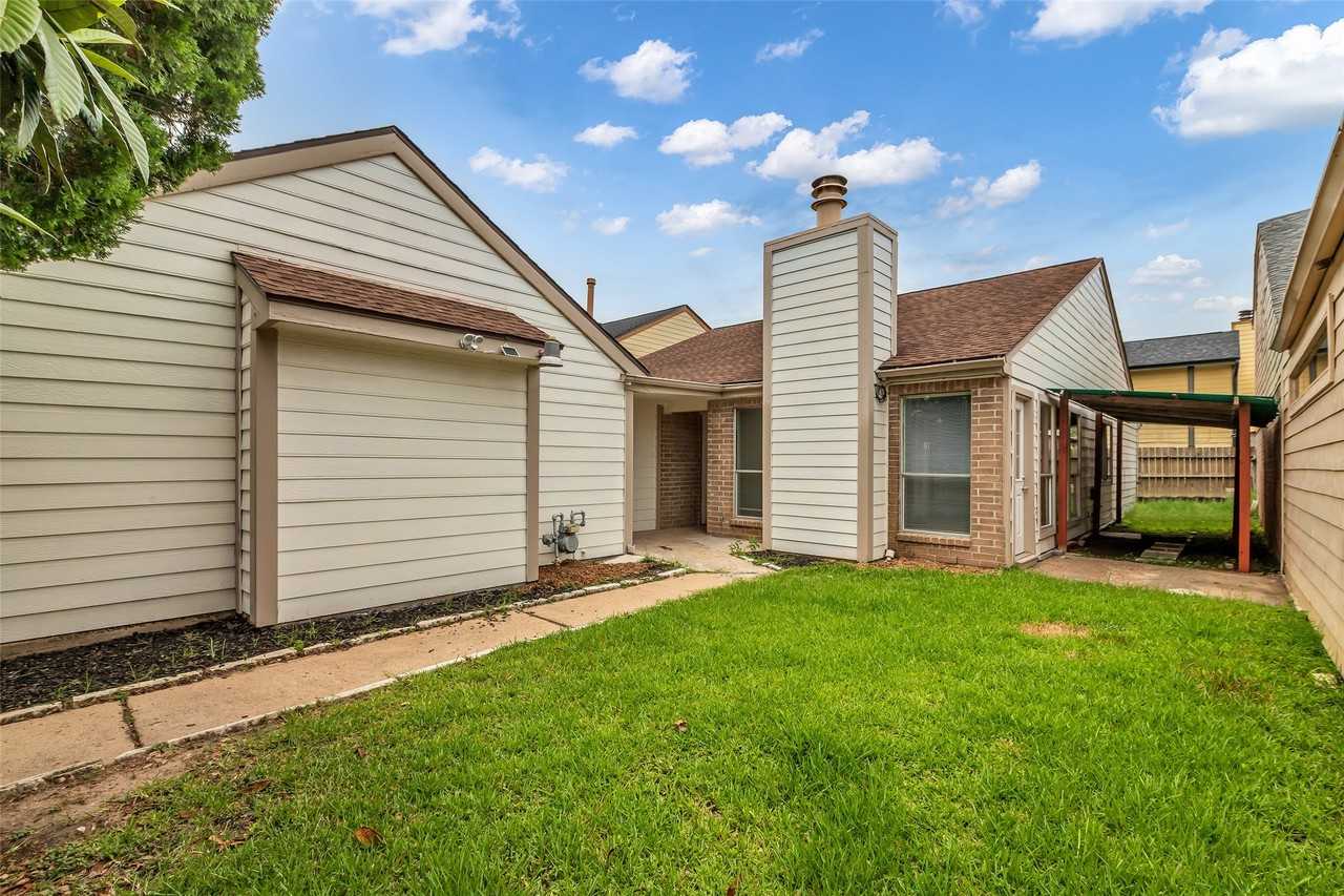 11838 Plumbrook Drive #11838 - Photo 4 of 15