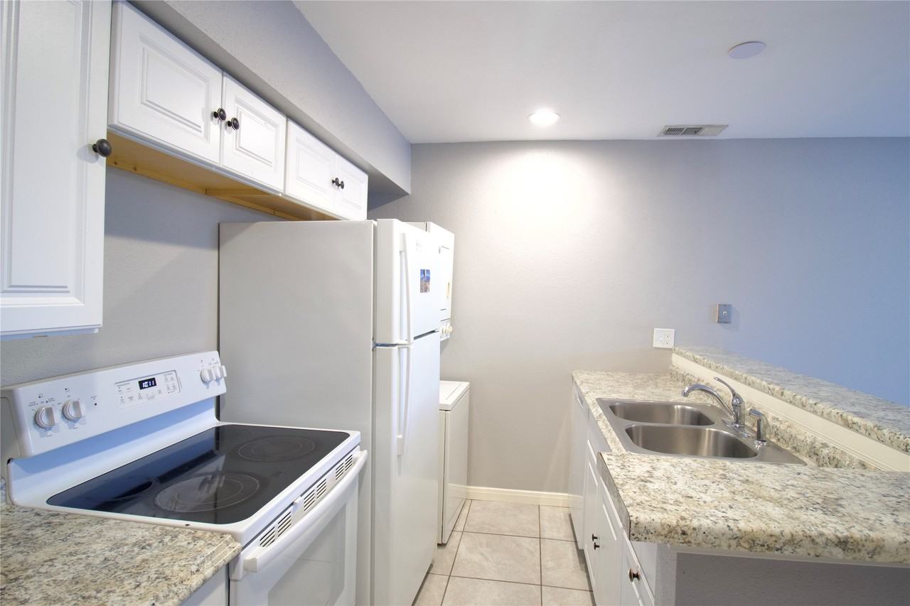 16120 Stuebner Airline Road #16120-108 - Photo 7 of 14