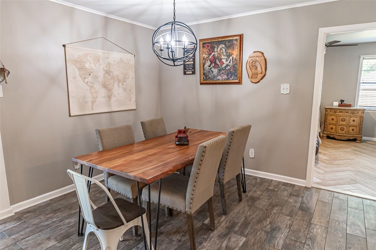 635 East Church Street #635 - Photo 2 of 33