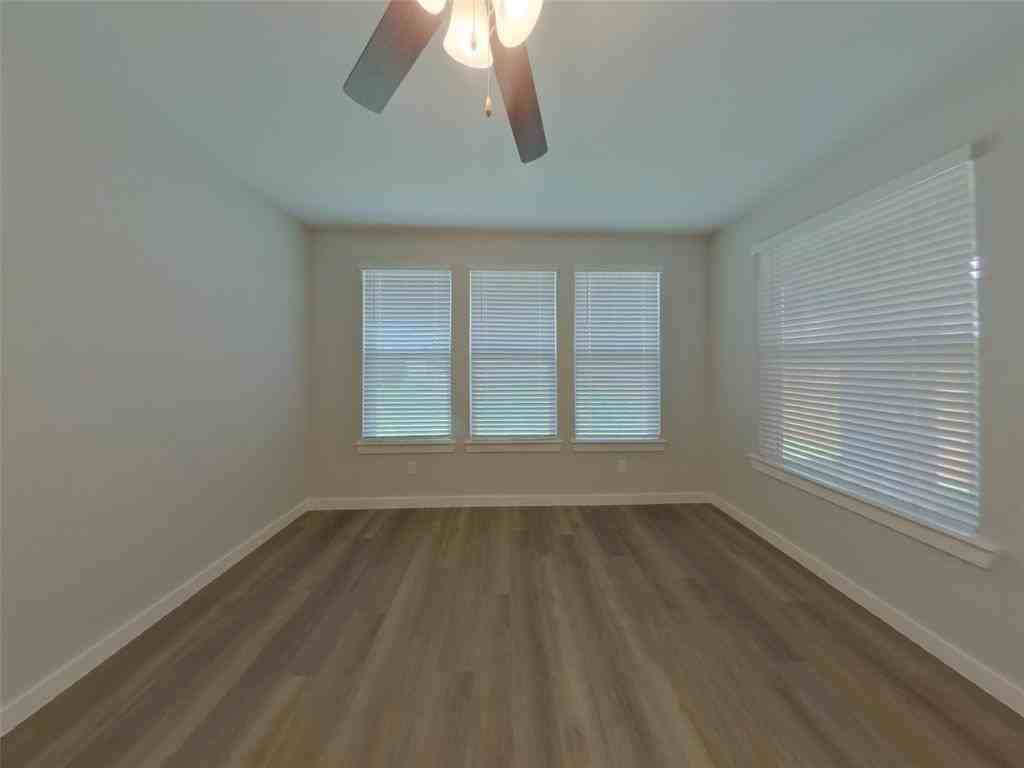 8005 Calhoun Valley Dr #8005 - Photo 2 of 16