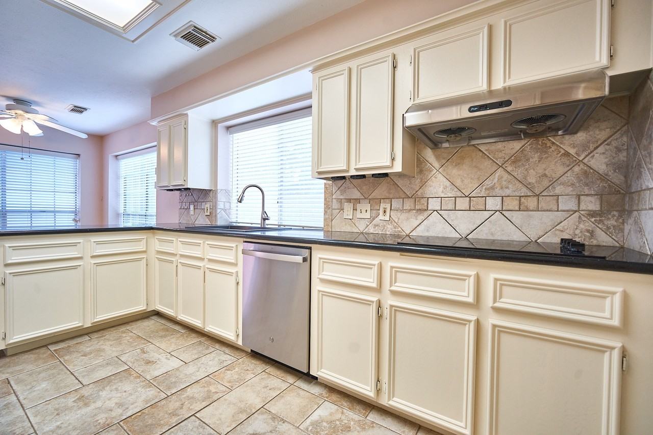 5022 Moss Run Drive #5022 - Photo 2 of 26