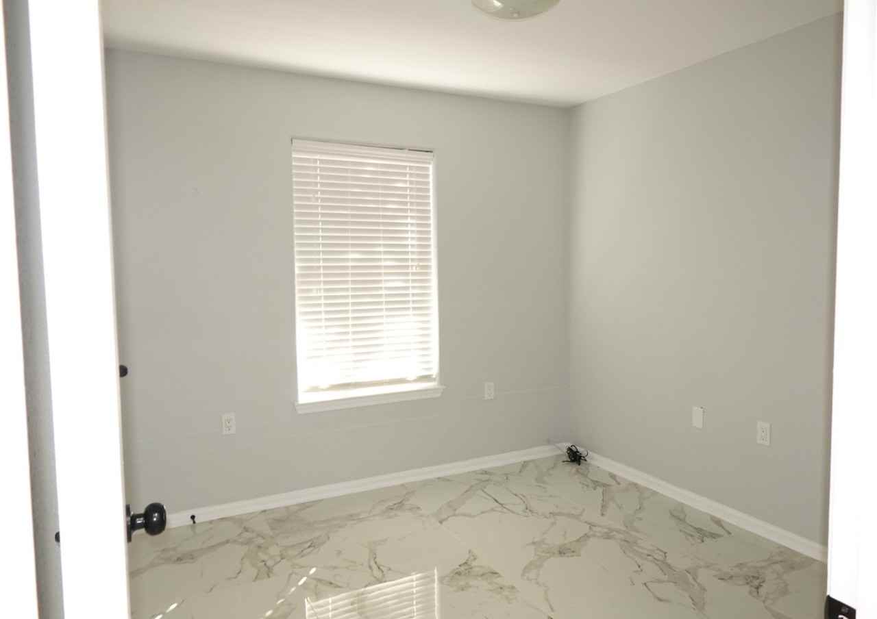 2714 Vienna Place #2714 - Photo 5 of 12