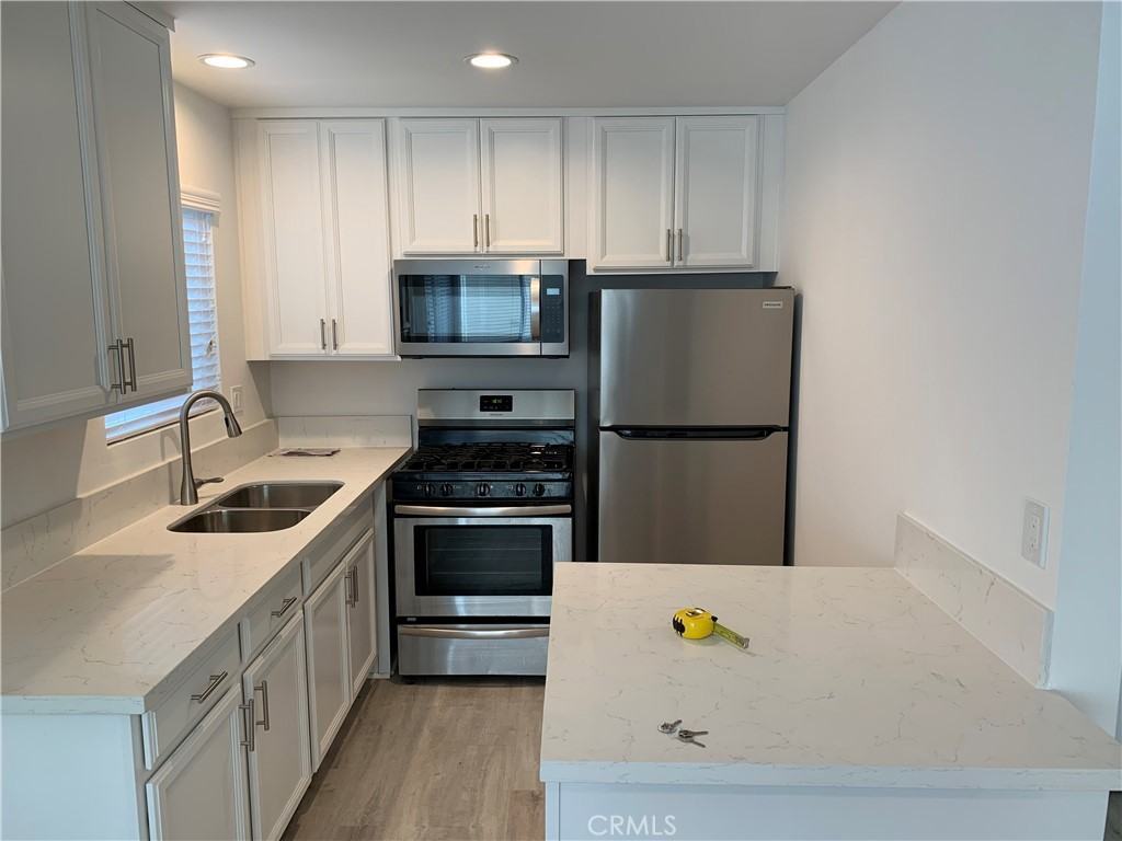 122 El Porto Street #122 - Photo 4 of 9