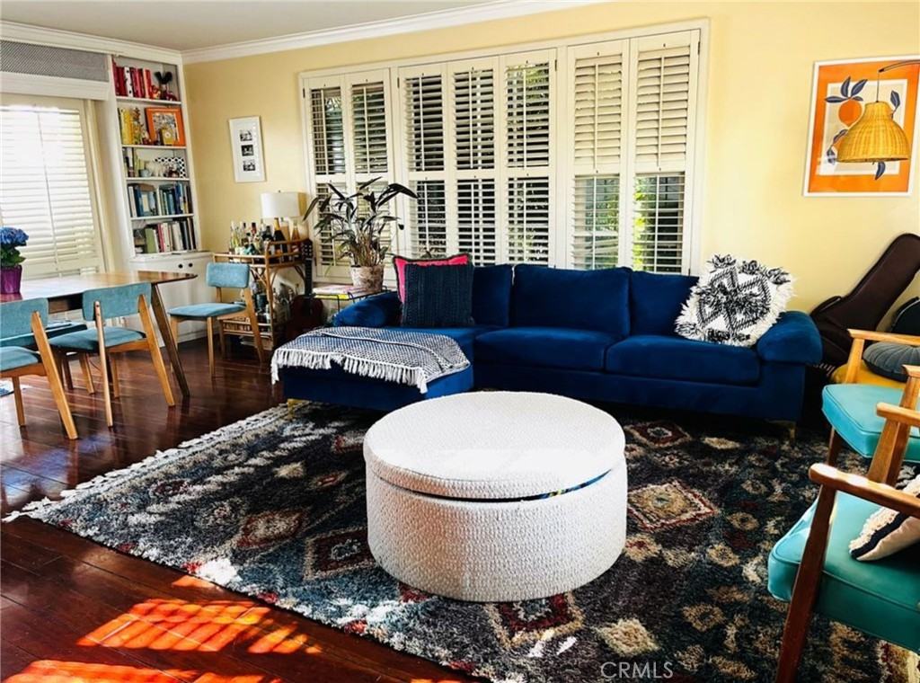 728 Hunter Drive #728 - Photo 3 of 15