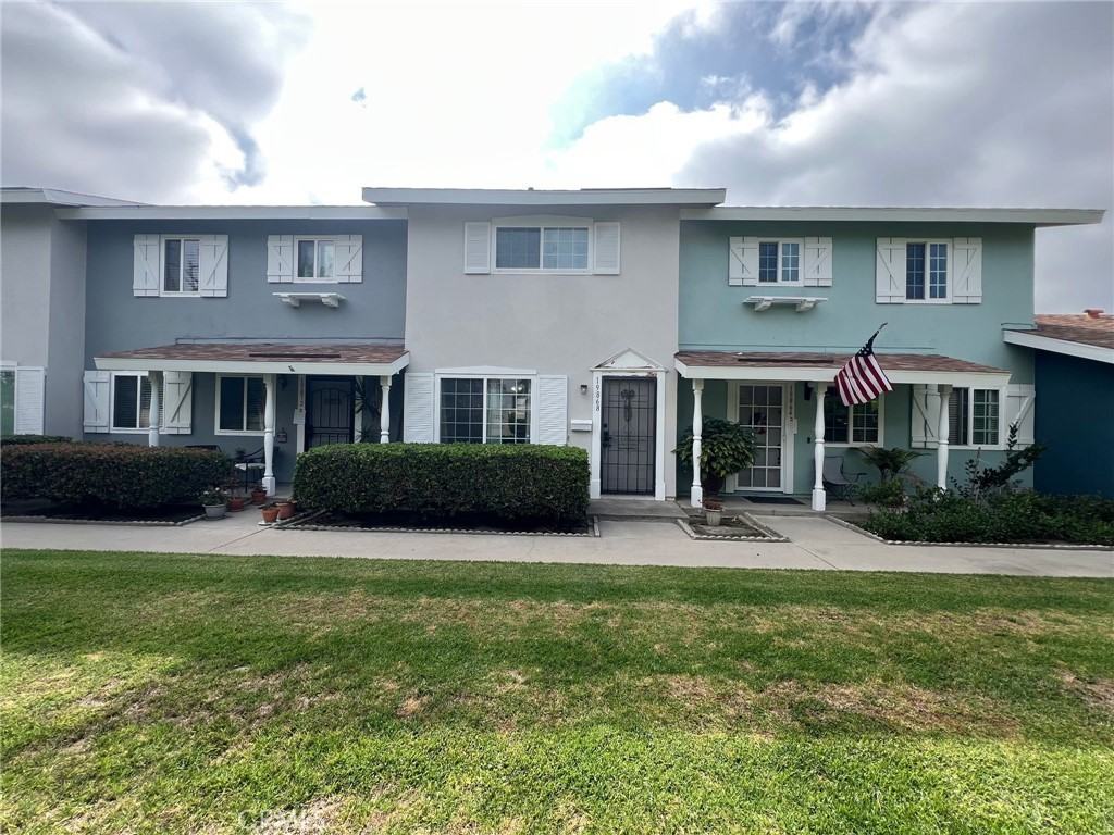 19868 Berkshire Lane #19868 - Photo 2 of 2