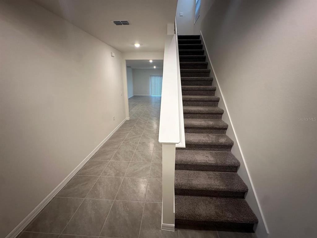 687 Park Place Blvd #687 - Photo 5 of 11