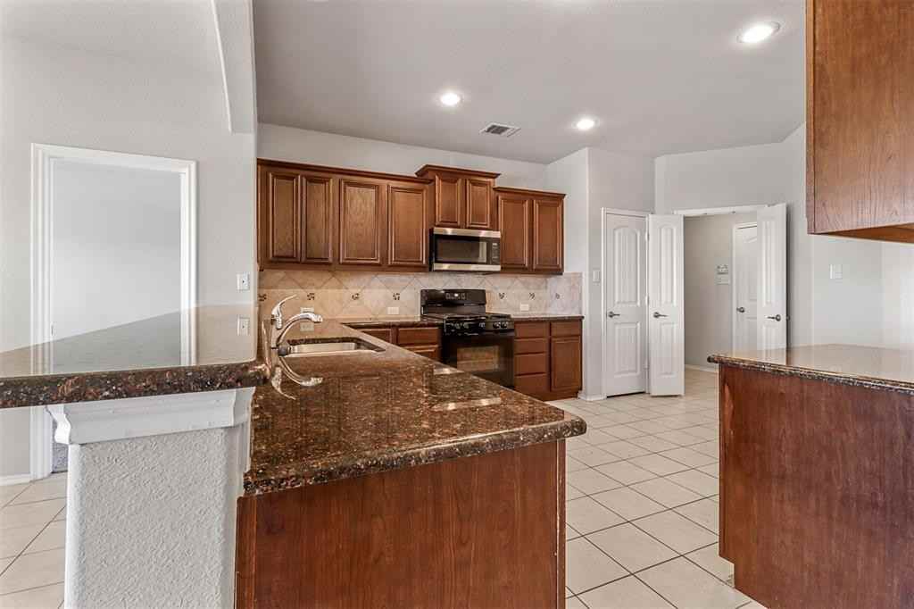 3020 Oakcrest Drive #3020 - Photo 2 of 25