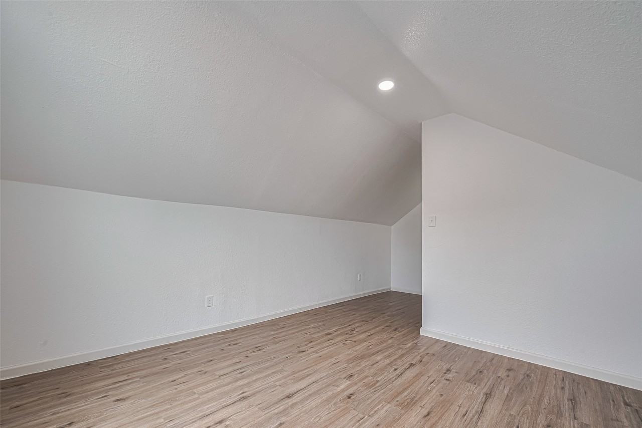 1014 13th St #1014 - Photo 3 of 30