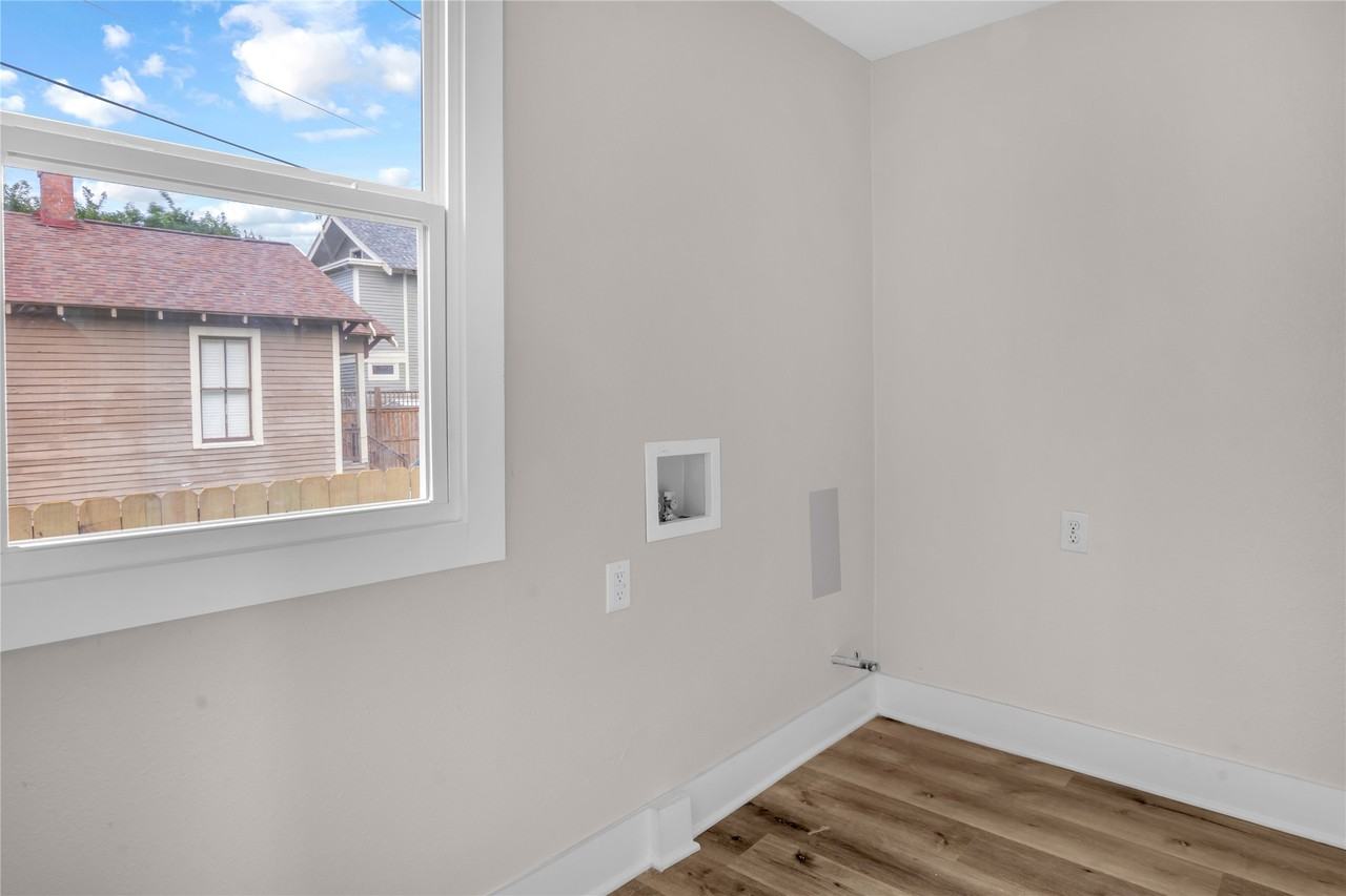 614 11th St #614 - Photo 2 of 45