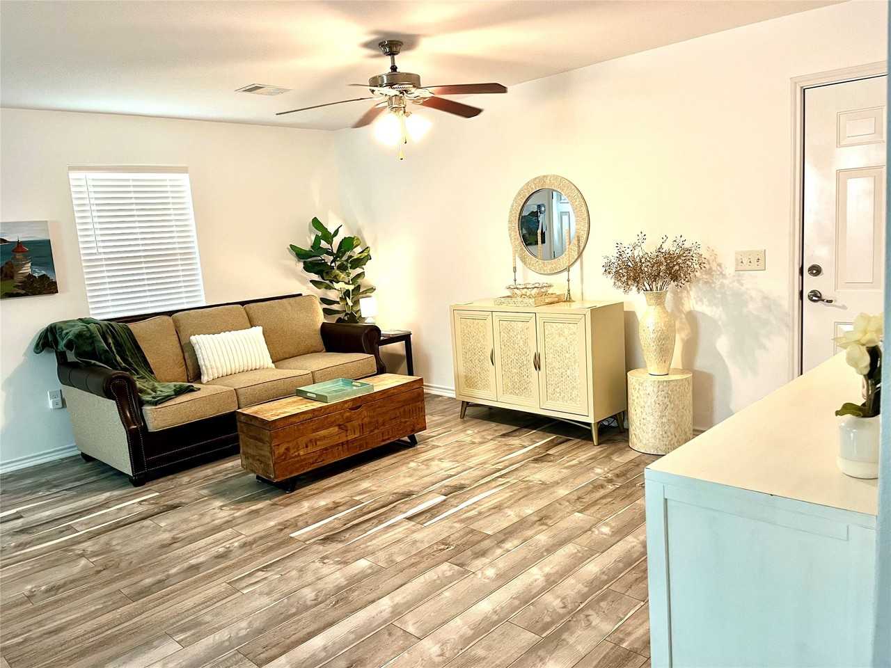 4810 Pecan Lane #4810 - Photo 3 of 11