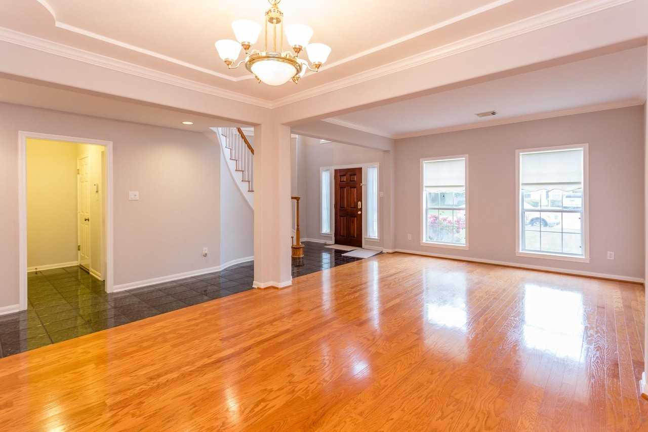 4611 Oakdale St #4611 - Photo 7 of 36