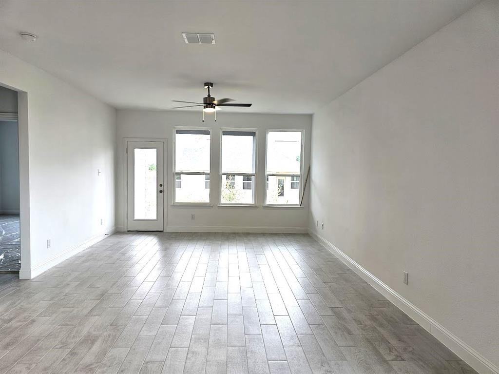 629 Verona Drive #629 - Photo 4 of 29