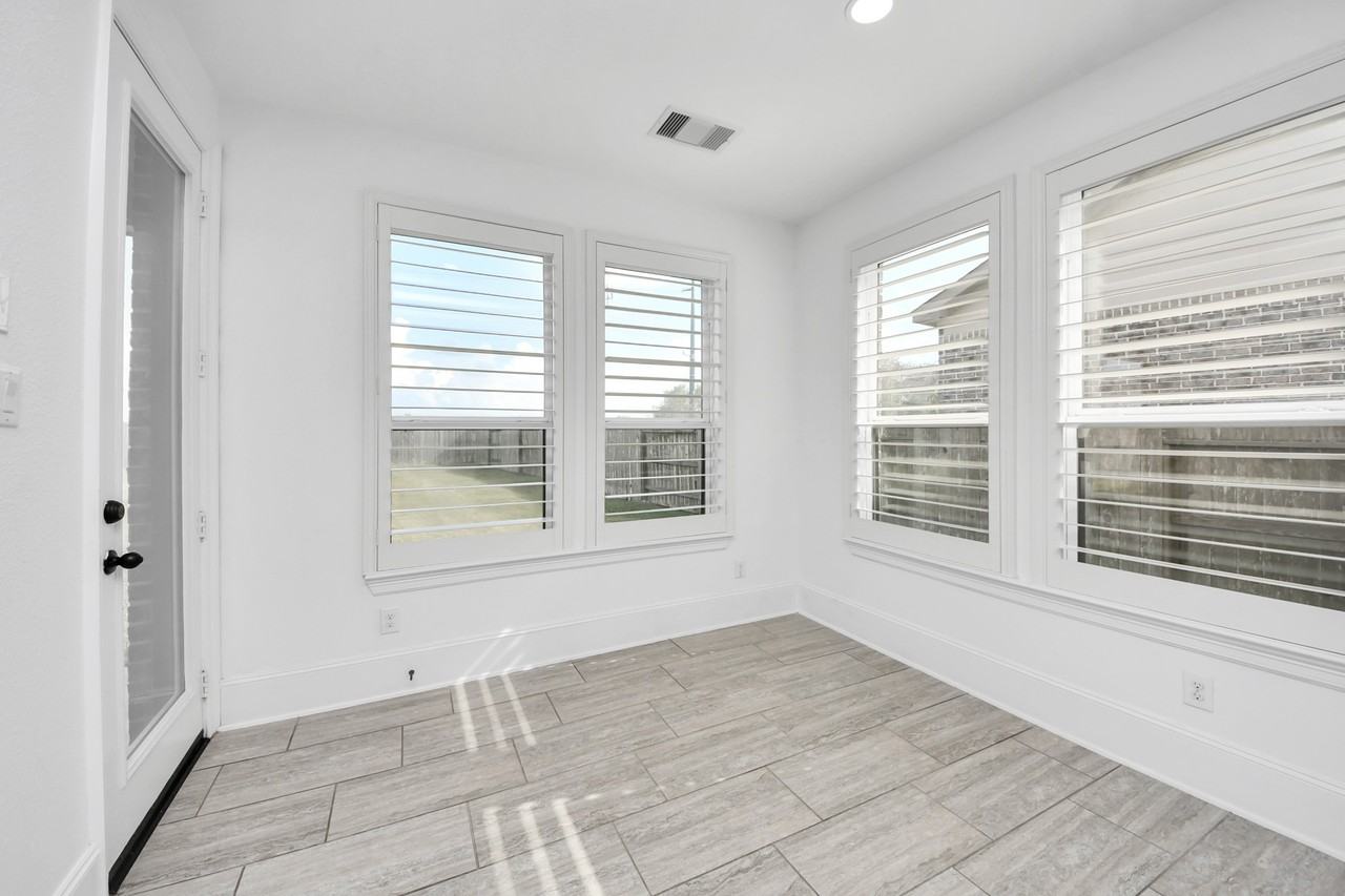 2614 Orleans Way #2614 - Photo 2 of 40