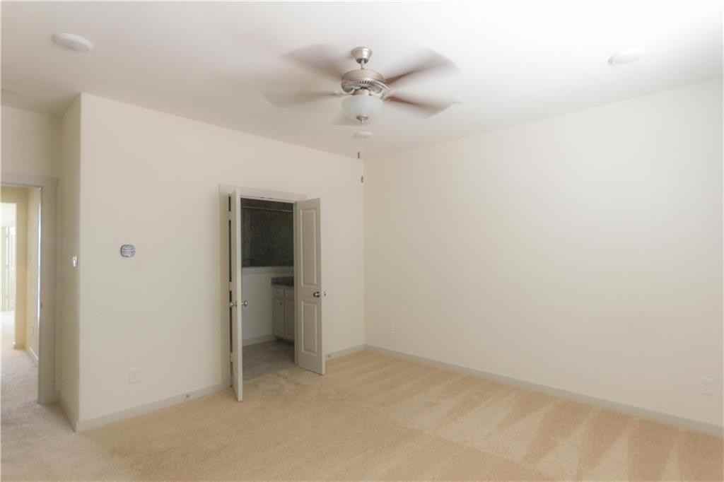 420 Texas Dr #420 - Photo 7 of 29