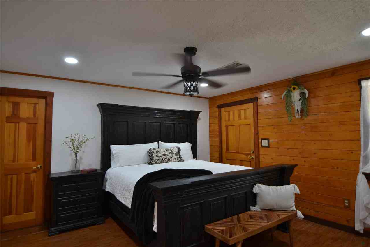 2611 Primrose Dr #2611 - Photo 2 of 20