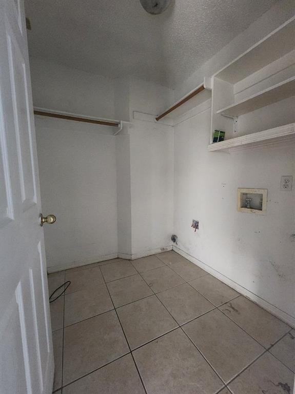 117 Howland Ln #117 - Photo 2 of 12