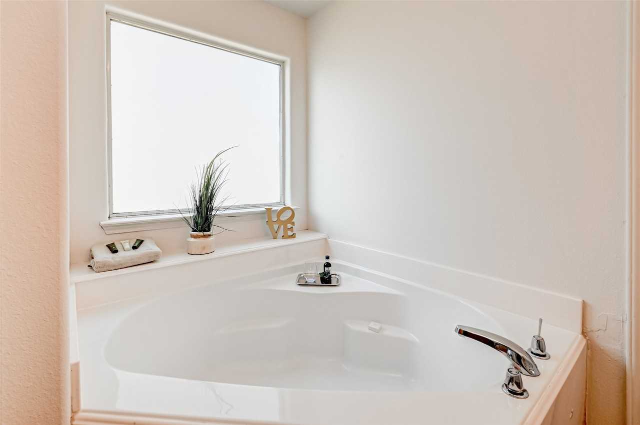 4830 Comal River Loop #4830 - Photo 5 of 43