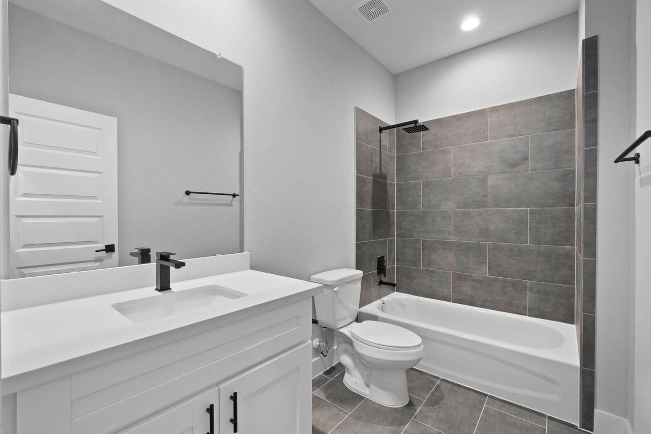 4210 Mckinley St #4210 - Photo 5 of 19