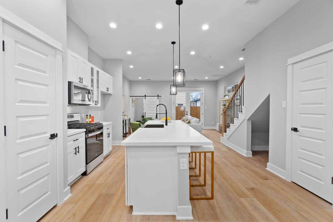 4210 Mckinley St #4210 - Photo 7 of 19