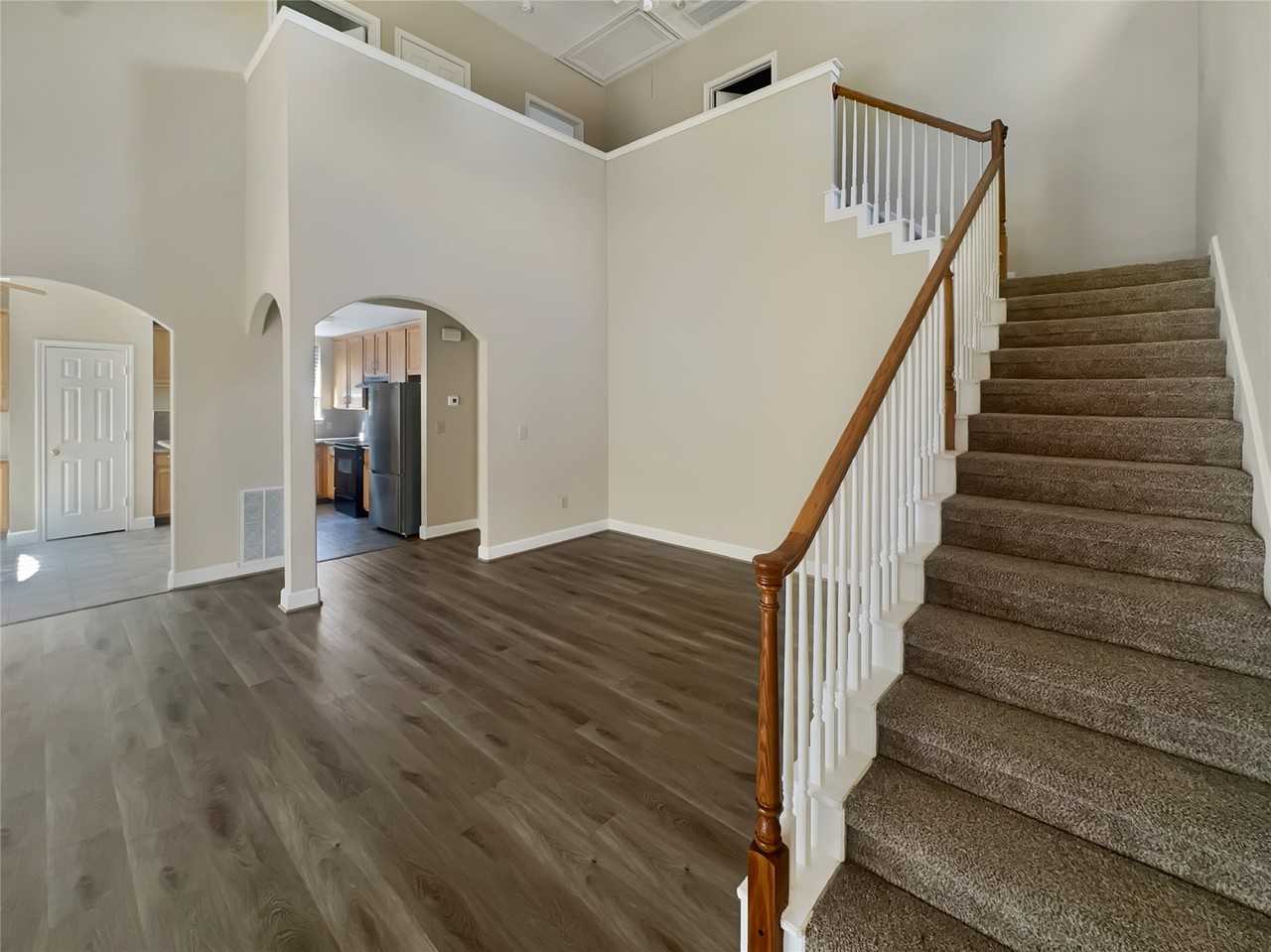 3746 E Ashford Villa Ln #3746 - Photo 5 of 8