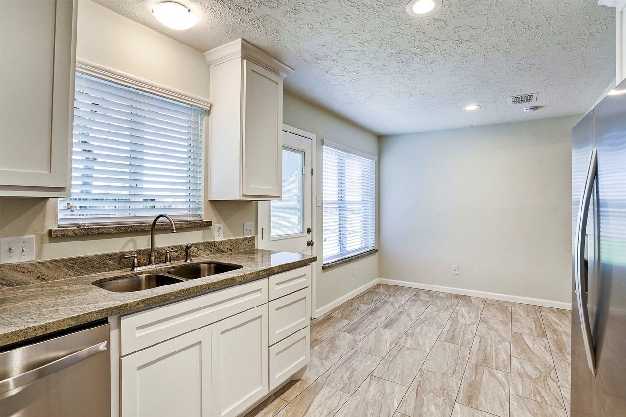 17559 Methil Drive #17559 - Photo 2 of 10